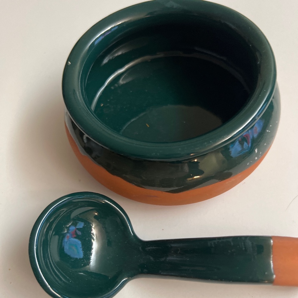 Harry And David Salsa Bowl With Ladle Made In Portugal Ceramic Green/Terra Cotta